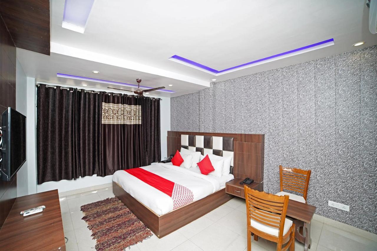 Oyo 39539 Hotel Vansh & Restaurant Kashipur Exterior foto
