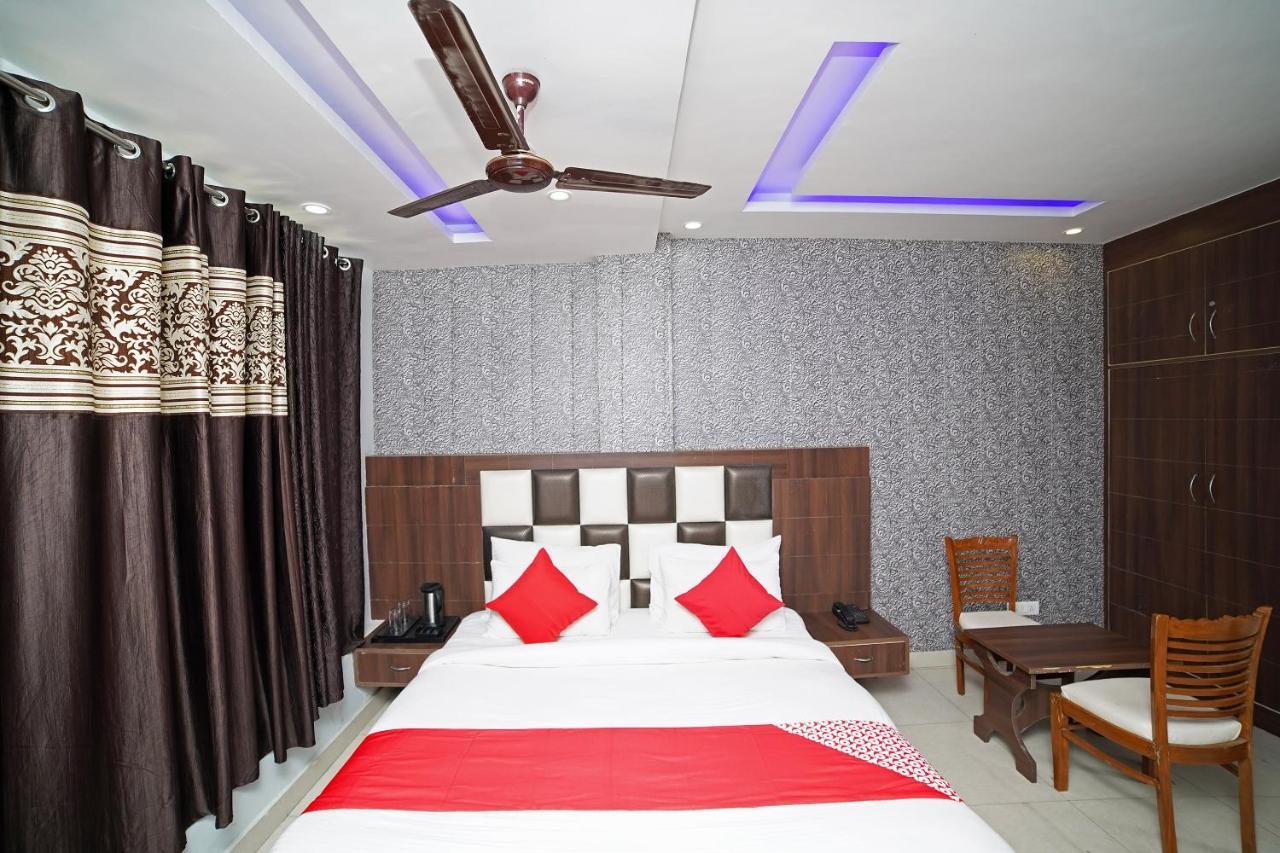 Oyo 39539 Hotel Vansh & Restaurant Kashipur Exterior foto